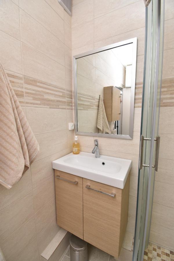 Апартаменты T2 Entierement Renove Chabian Port Camargue Ле-Гро-дю-Руа Экстерьер фото