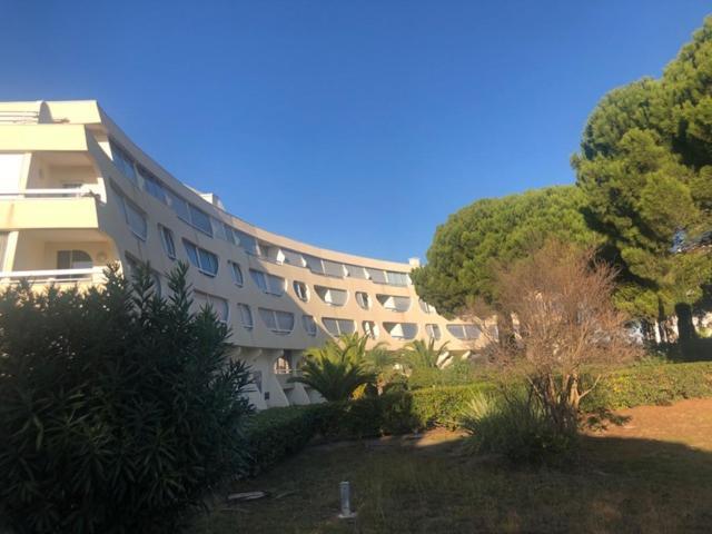 Апартаменты T2 Entierement Renove Chabian Port Camargue Ле-Гро-дю-Руа Экстерьер фото